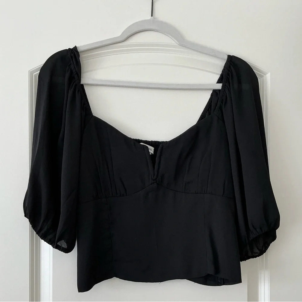 NWT Abercrombie & Fitch Black Blouse - Picture 2 of 7